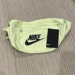 New tag fell off. Nike neon green color.